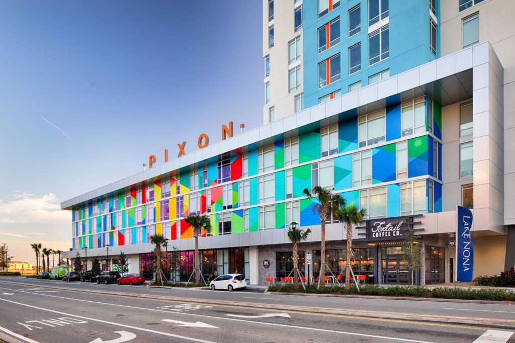 Epic Art Scene at Pixon Features Women Artists 1