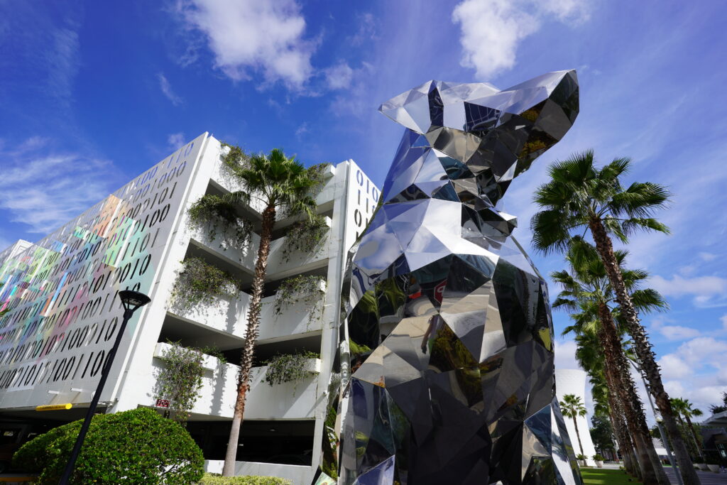 Spring Into (Outdoor) Art: 6 Must-See Public Art Installatio...